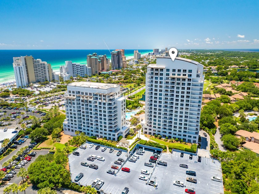 Rarely available in Luau I, this beautifully updated corner-unit - photo 43