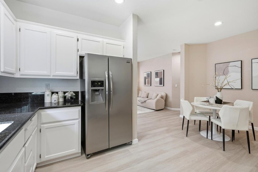 Welcome to this beautifully updated 3-bedroom, 2.5-bath - photo 8