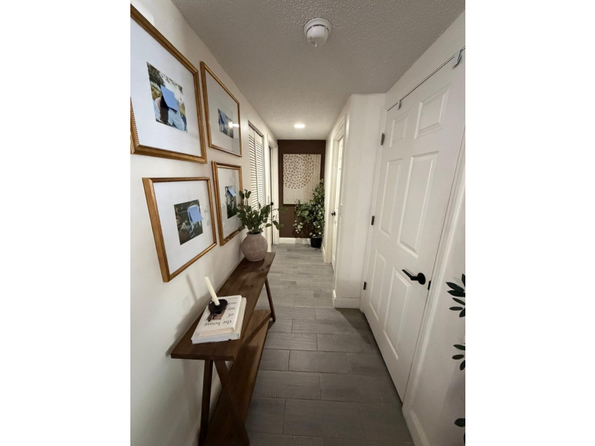 Completely renovated 1- bedroom, 1- bathroom condominium - photo 5
