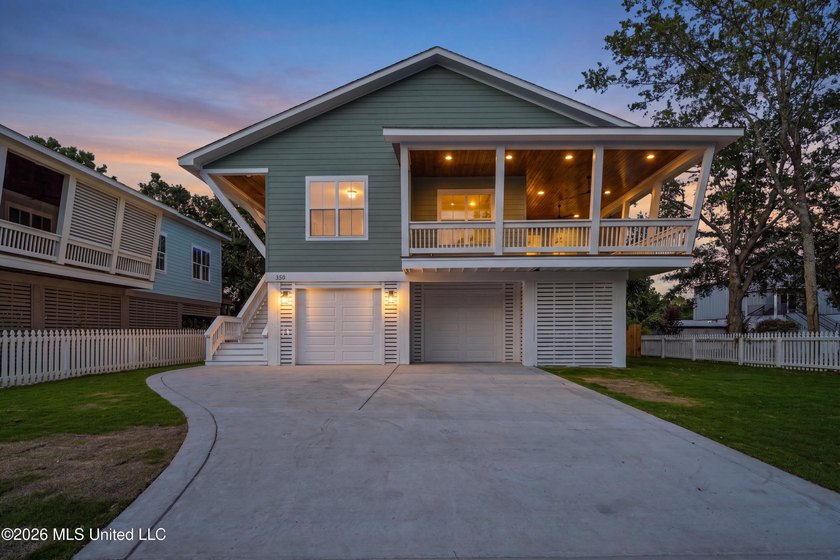 You know that one house that just feels like a coastal getaway - photo 3