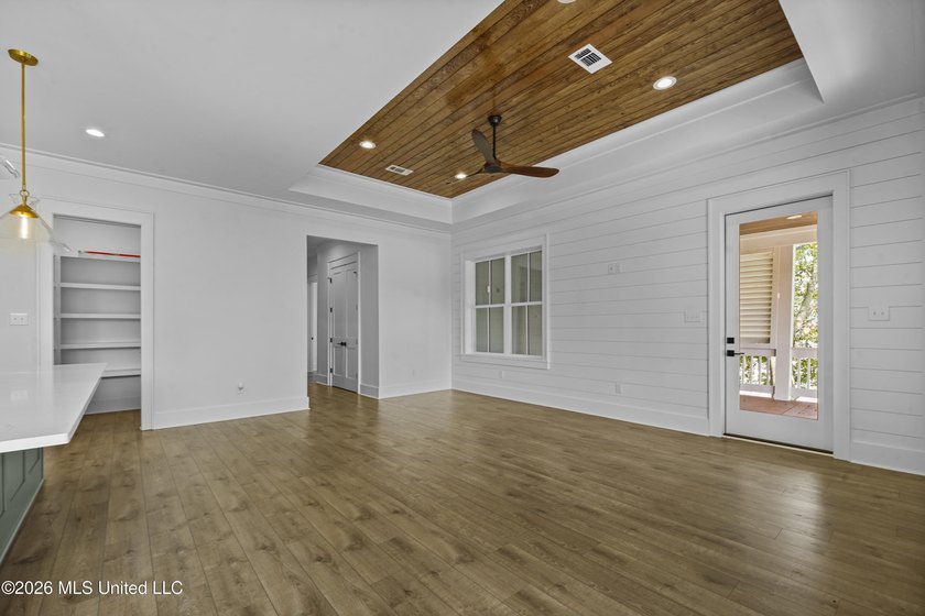 You know that one house that just feels like a coastal getaway - photo 8