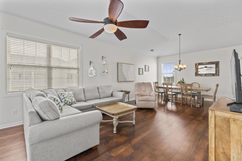 Coastal charm, exceptional space, and effortless living come - photo 20
