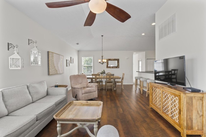Coastal charm, exceptional space, and effortless living come - photo 22