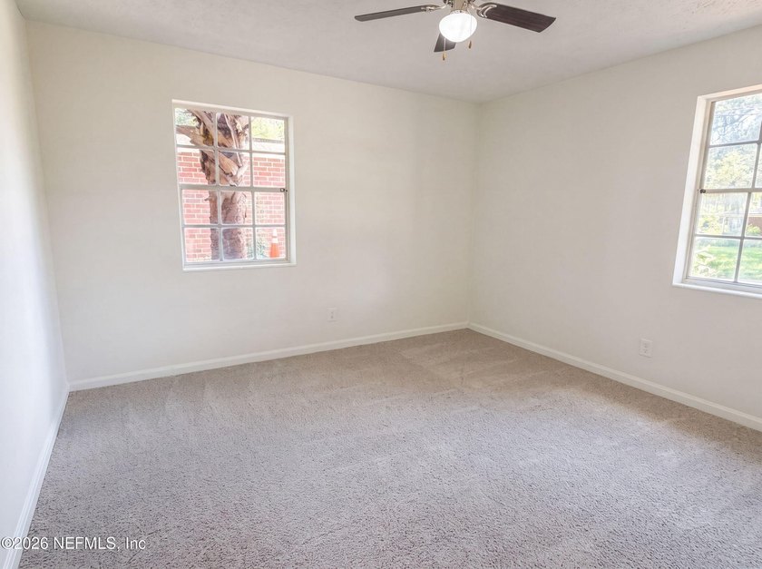 5928 Lake Ridge Ave is a residence with a functional layout and - photo 4