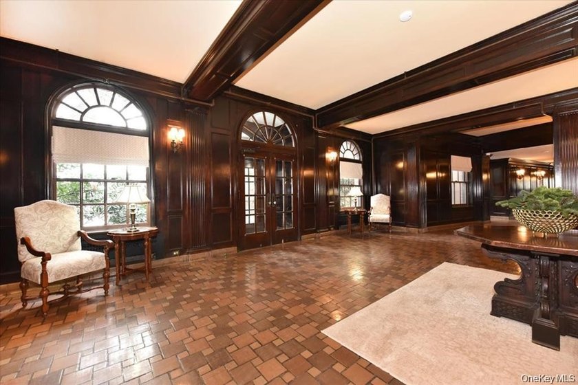 GREAT NECK PLAZA 11021 - 1 Bed - 1 Bath // Proudly presenting a - photo 29