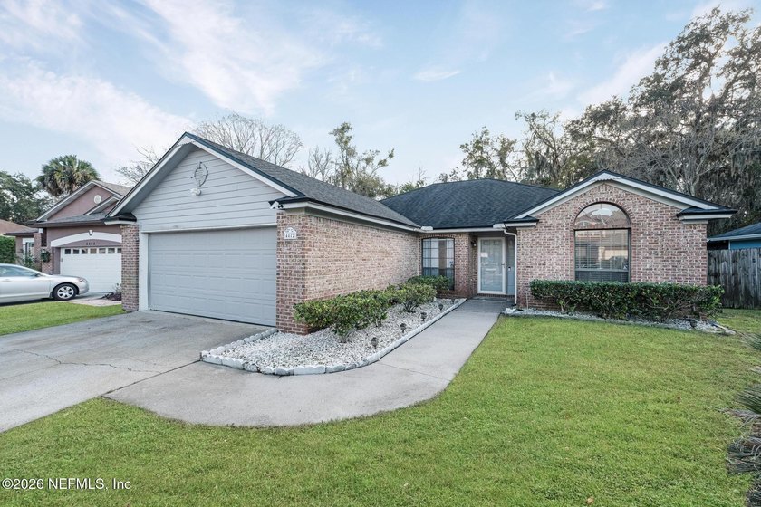 ***OPEN HOUSE Saturday, July 18th 12PM-3PM***Welcome home to - photo 3