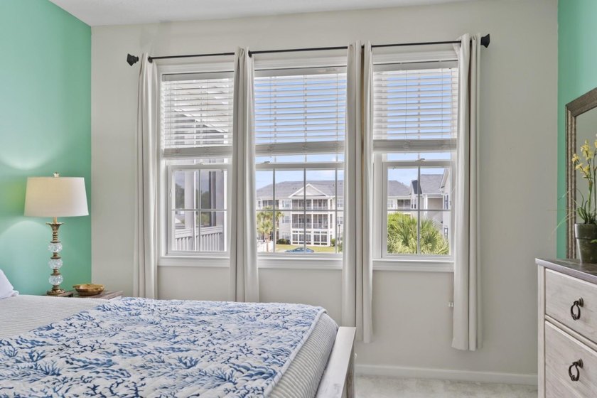 Coastal charm, exceptional space, and effortless living come - photo 34