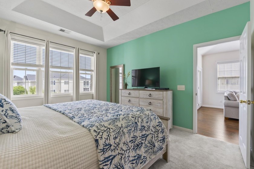 Coastal charm, exceptional space, and effortless living come - photo 36