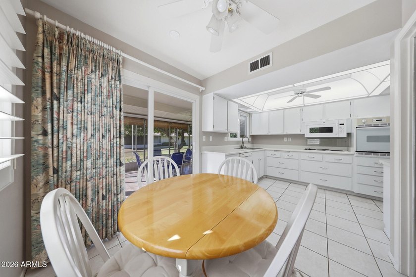 Welcome To This Rare D7622 Gemini Twin Home Located In The - photo 3