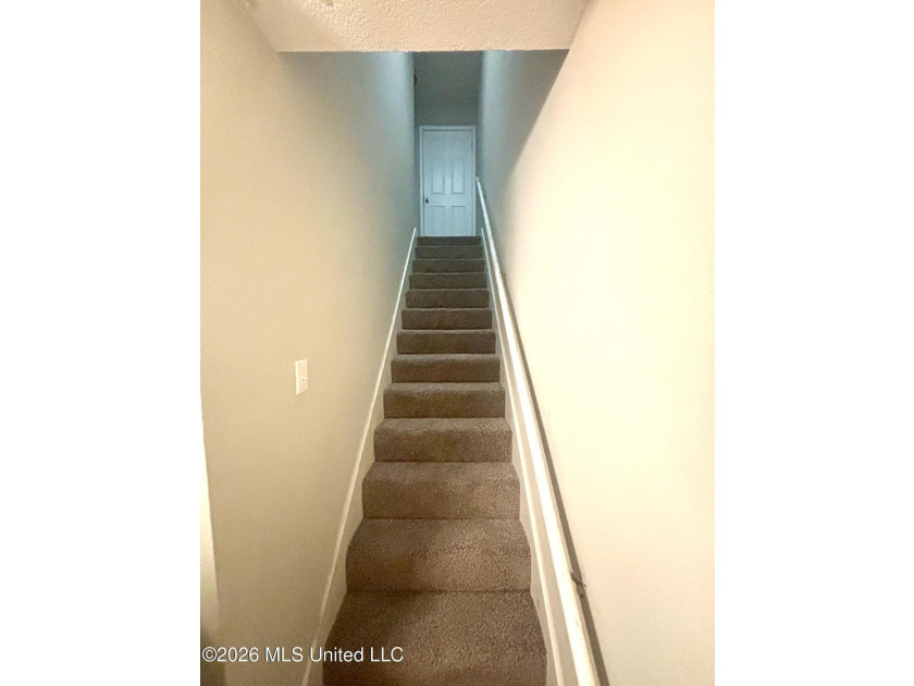 Great opportunity to own this income producing condominium in - photo 10