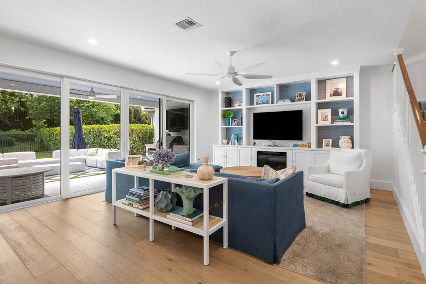 Exceptionally upgraded and completely turnkey, this designer - photo 8
