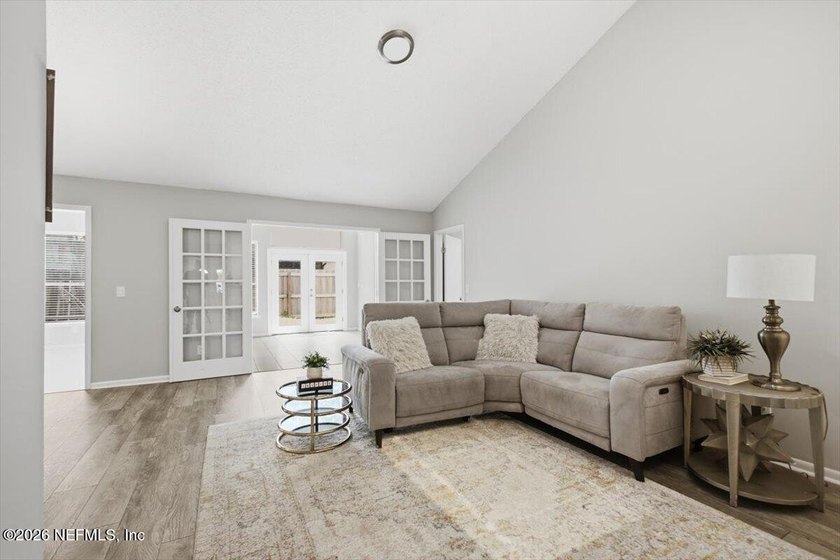 Looking for space without stretching your budget? This - photo 3