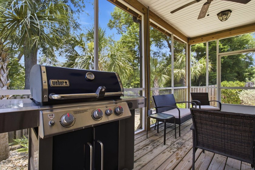 Priced $35k under recent appraisal! Welcome to 76 Oaktree Blvd - photo 38