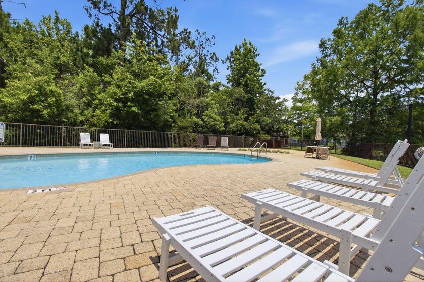 Priced $35k under recent appraisal! Welcome to 76 Oaktree Blvd - photo 48