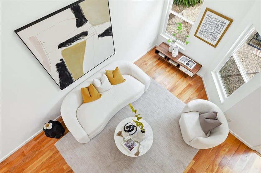 Beautifully updated 3-bedroom, 2.5-bath home in the highly - photo 6