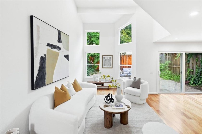 Beautifully updated 3-bedroom, 2.5-bath home in the highly - photo 10