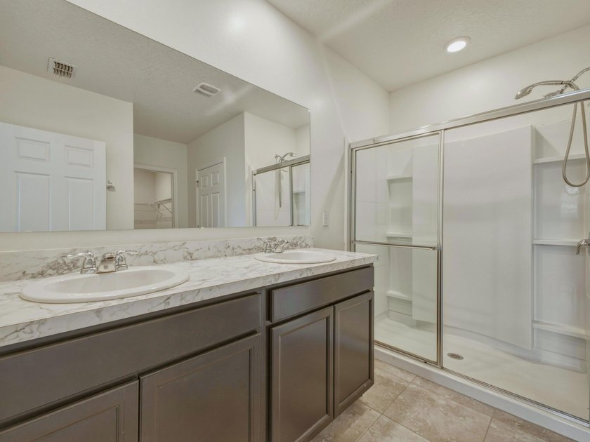 Amazing 2021 construction with this 4 Bedroom and 2 Bathroom - photo 21