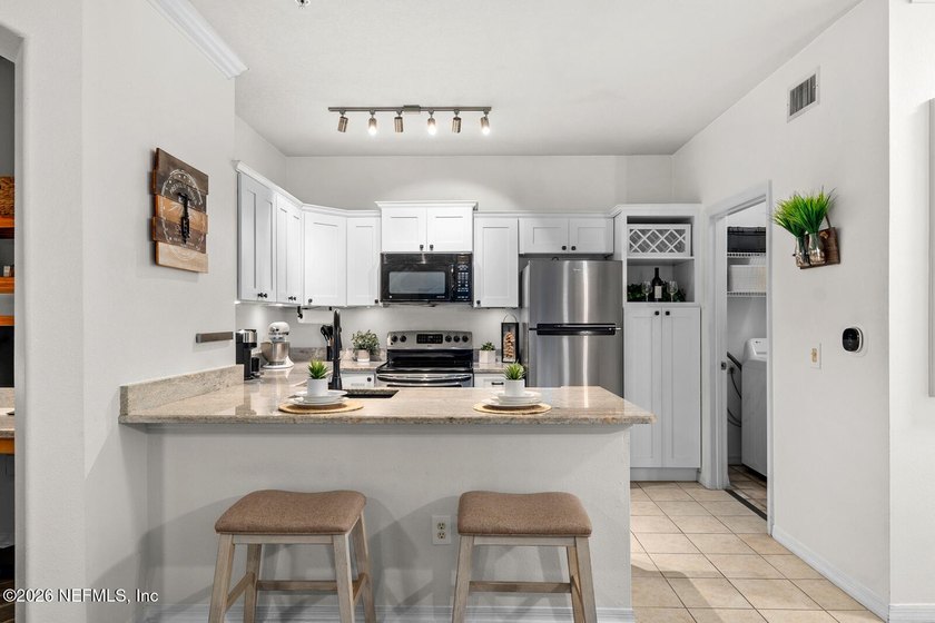Welcome to this move-in ready, priced to sell, first-floor end - photo 6