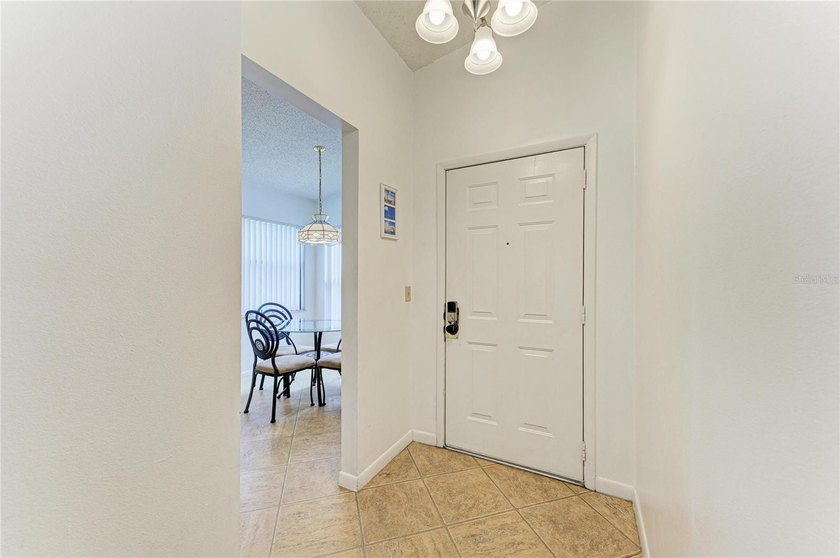 Vacation/Investment condo. Short Term Rentals allowed. Excellent - photo 11
