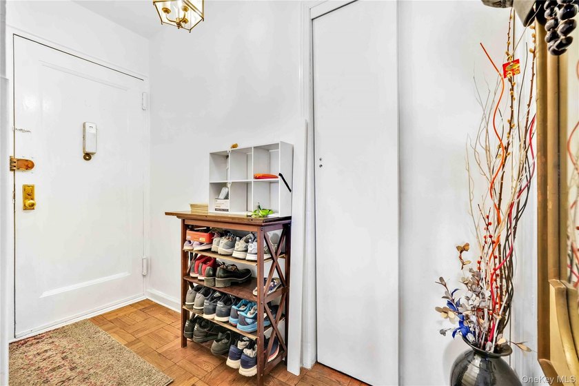 Large 1-Bedroom Co-op in Prime North Flushing Location, Spacious - photo 13