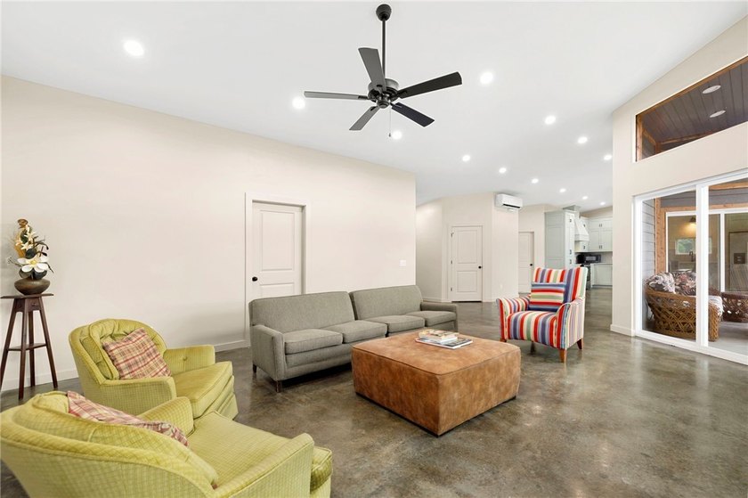 Newly constructed in 2024 3-bedroom, 2-bath modern retreat on 6 - photo 4