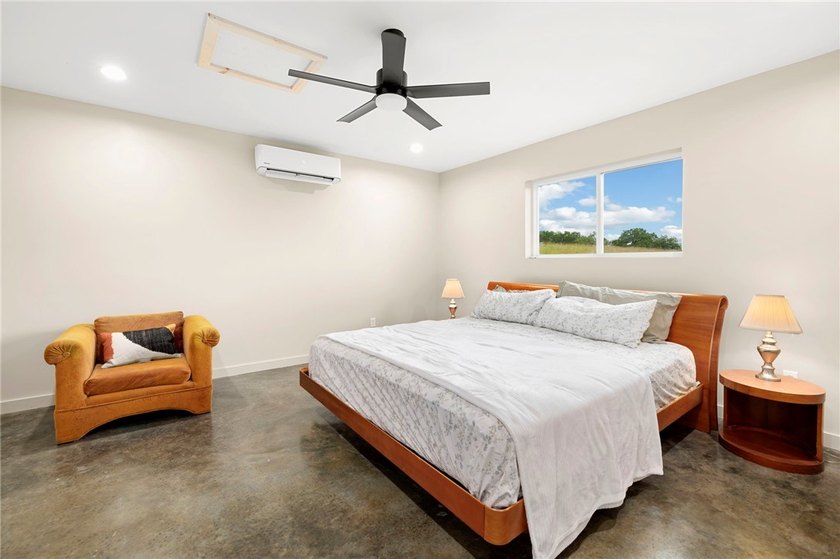 Newly constructed in 2024 3-bedroom, 2-bath modern retreat on 6 - photo 9