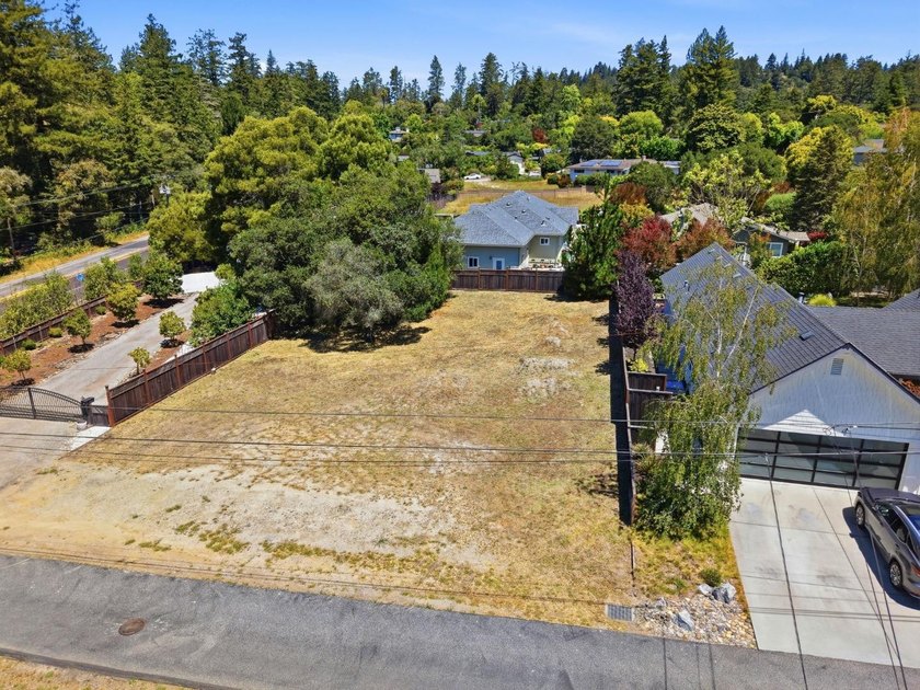 Rare Development opportunity in Santa Cruz. Flat 10,759sq. ft - photo 3