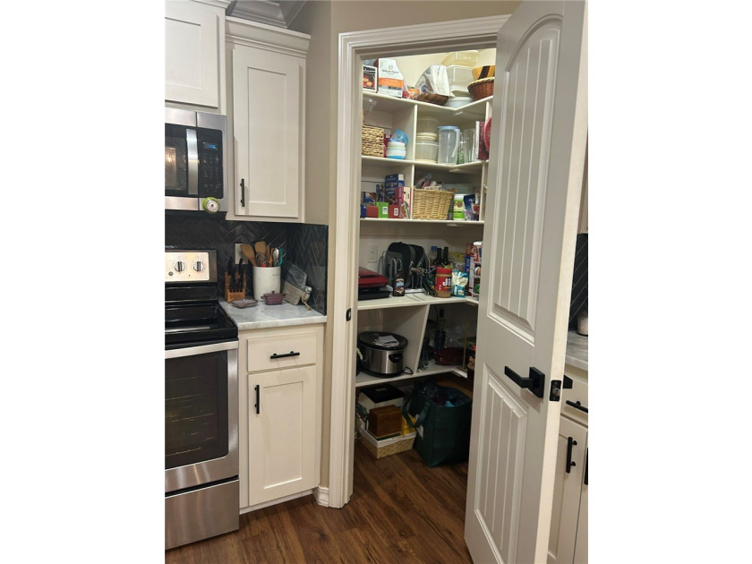 Welcome to 4120 N Hartford Ave, Russellville, AR-a property - photo 6