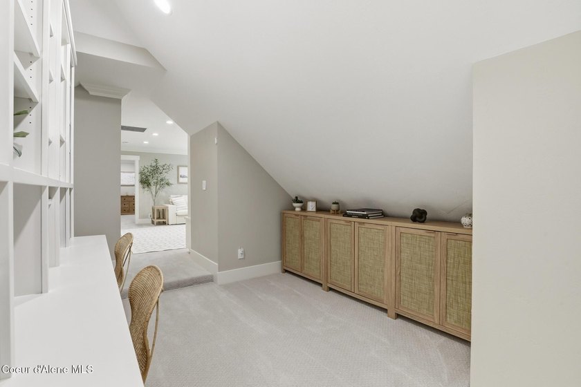 Forest Hills gem in the heart of Hayden! Located in one of the - photo 40