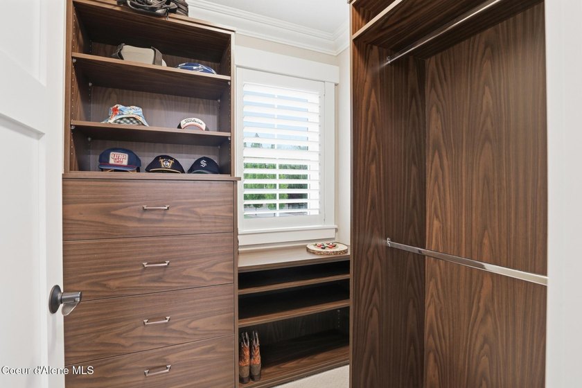 Forest Hills gem in the heart of Hayden! Located in one of the - photo 49