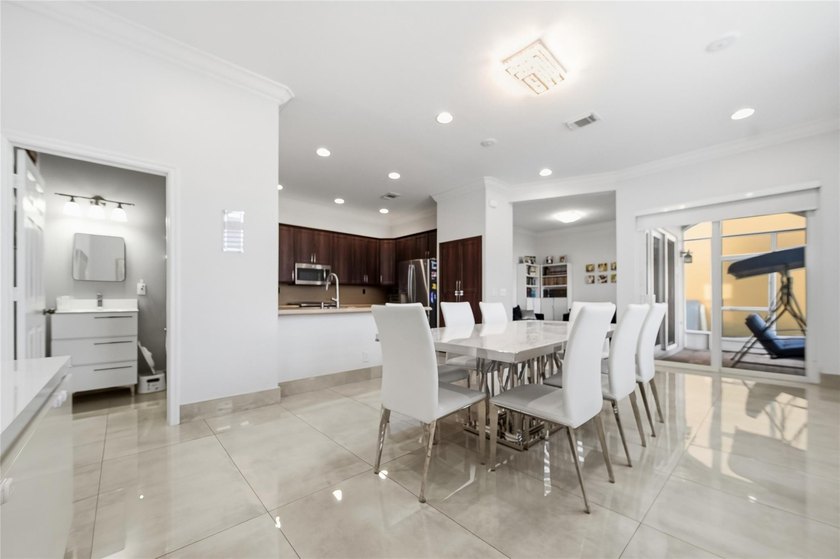 Beautiful 4-bedroom, 2.5-bath two-story single-family home - photo 3