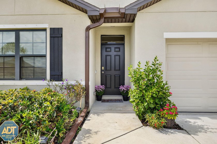 Welcome to resort style living in the beautiful sought after St - photo 3