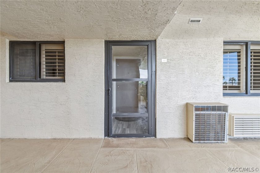 Income-producing coastal condo with a proven rental history! - photo 2