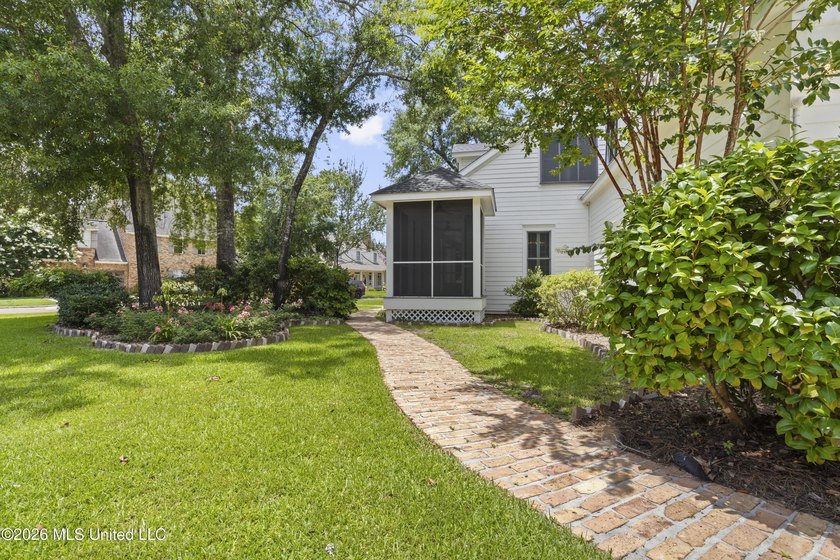 Nestled in the prestigious Bayou Oaks Subdivision - one of - photo 6