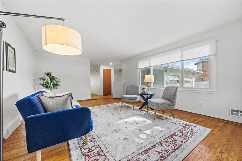 Welcome to this beautifully updated 1,444 sq.' Ranch featuring 3 - photo 11