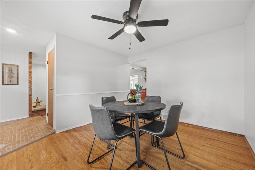 Welcome to this beautifully updated 1,444 sq.' Ranch featuring 3 - photo 13