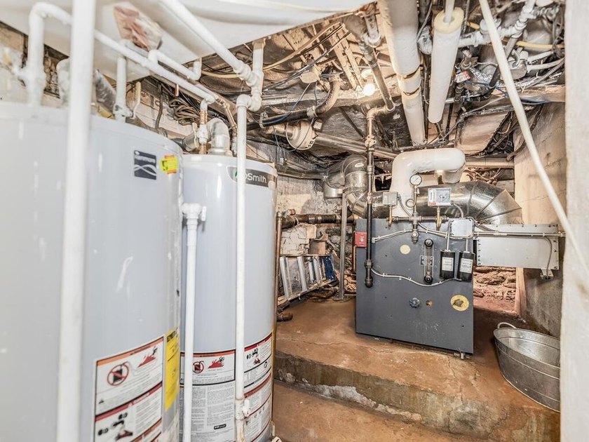 Unlock the potential of this strategically located multi-family - photo 26