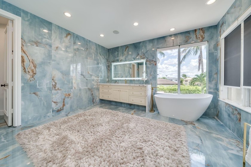 Stunning custom built modern mediterranean lakefront home - photo 35