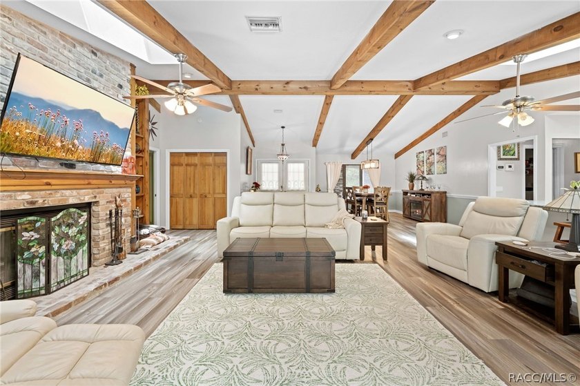 This beautifully designed home blends modern comfort with - photo 6