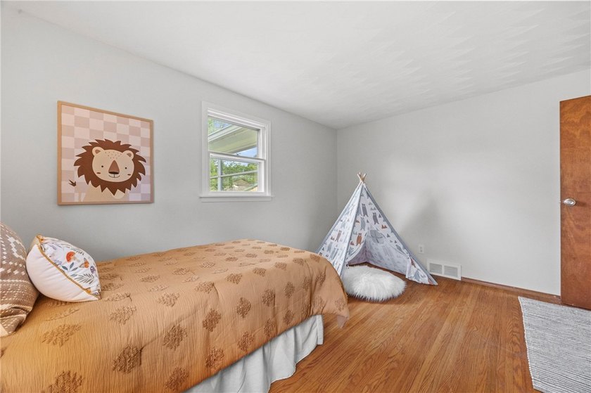 Welcome to this beautifully updated 1,444 sq.' Ranch featuring 3 - photo 38