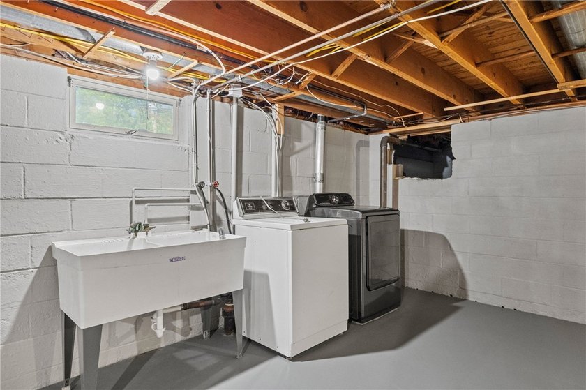 Welcome to this beautifully updated 1,444 sq.' Ranch featuring 3 - photo 42