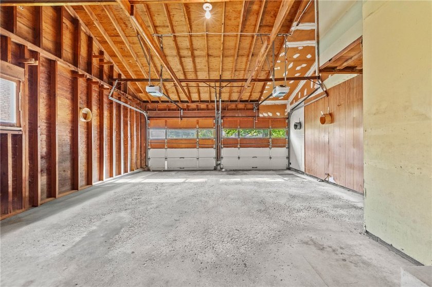 Welcome to this beautifully updated 1,444 sq.' Ranch featuring 3 - photo 44