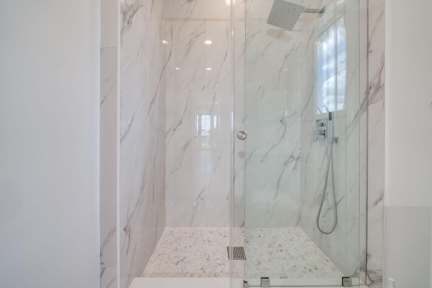 Stunning custom built modern mediterranean lakefront home - photo 58