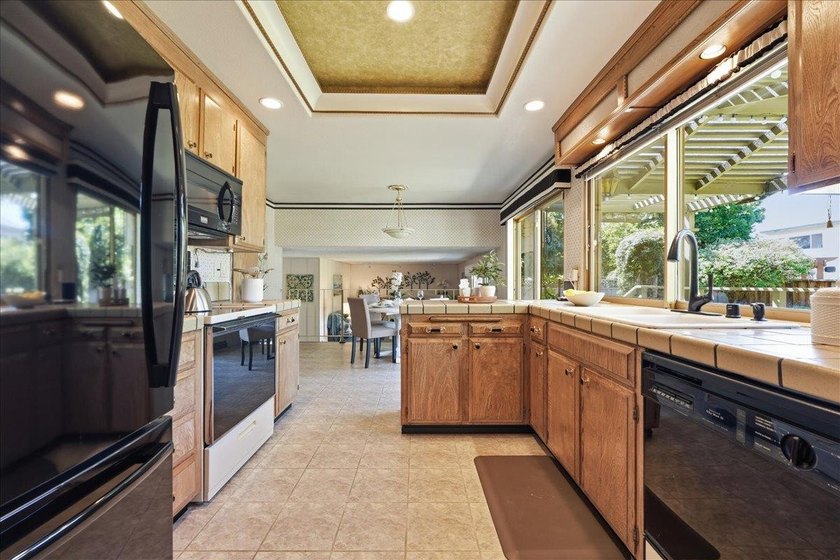 This 4-bedroom, 2.5-bath home offers 2,124 sq. ft. of living - photo 7