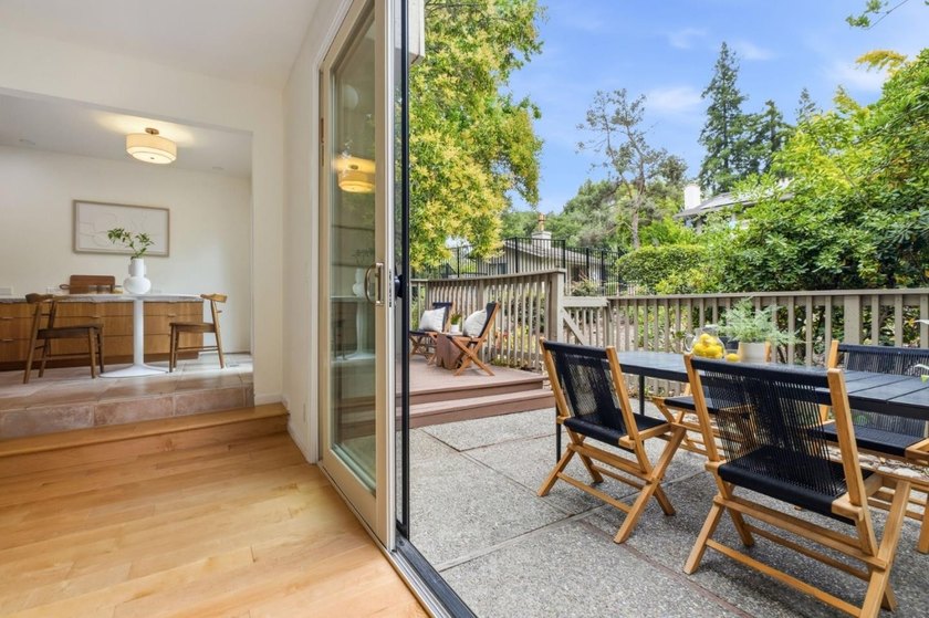 Ideally located in the Sharon Heights area of Menlo Park, this - photo 4