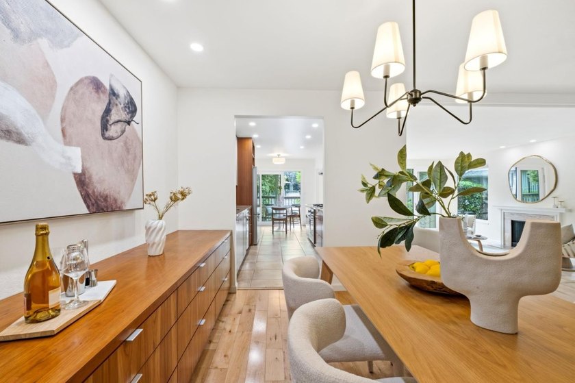 Ideally located in the Sharon Heights area of Menlo Park, this - photo 9