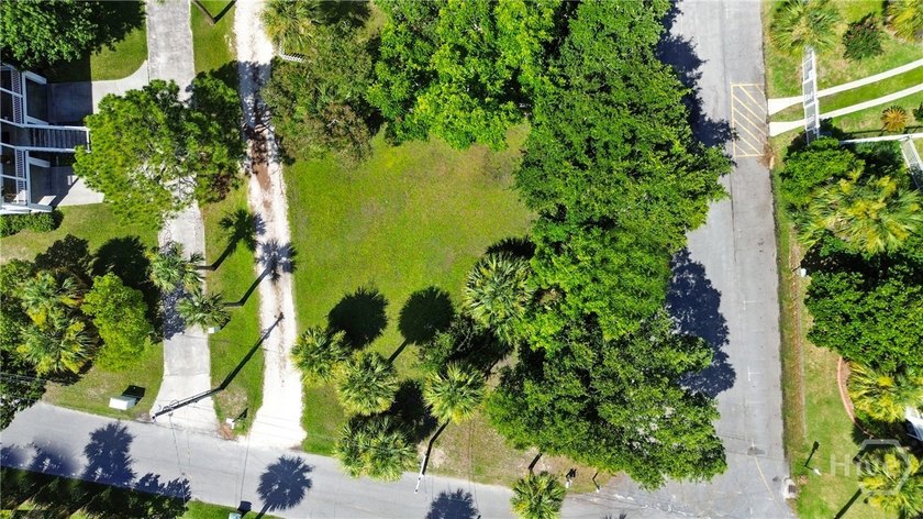 Experience the ultimate coastal lifestyle on this prime - photo 3