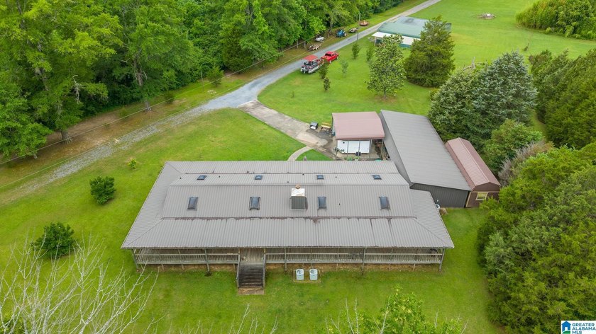 Escape to the perfect blend of rustic charm, waterfront beauty - photo 3
