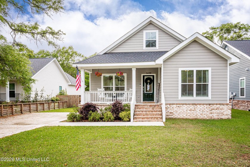 Quality new construction in Pascagoula just built in 2022! - photo 11
