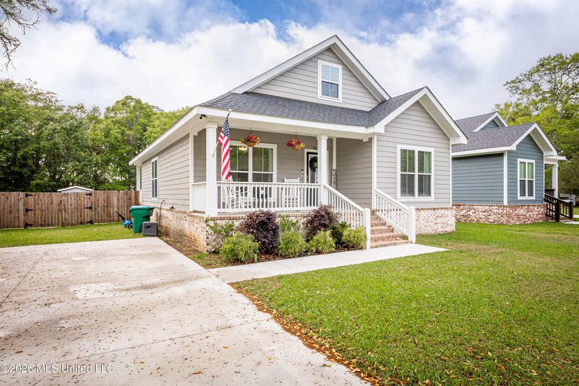 Quality new construction in Pascagoula just built in 2022! - photo 12